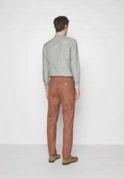 Boss Set - Suit - Medium Red 18 Boss Set - Suit - Medium Red -Boss Sales Store 065b9ce989744ec8badfec34837e6cdd