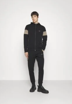 Boss Tracksuit Set - Tracksuit - Black
