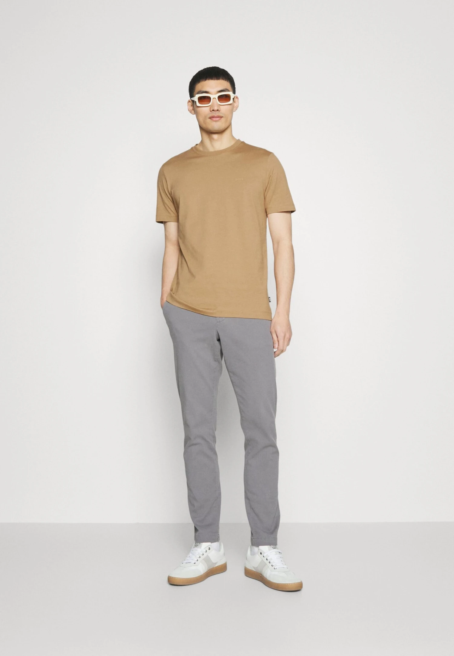 Boss Thompson- Basic T-Shirt - Medium Beige 2 Boss Thompson- Basic T-Shirt - Medium Beige - Image 2