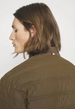 Boss Caradoc - Light Jacket - Open Green 10 Boss Caradoc - Light Jacket - Open Green -Boss Sales Store 6a11e12f04c941b5a5ffea76a63f103f