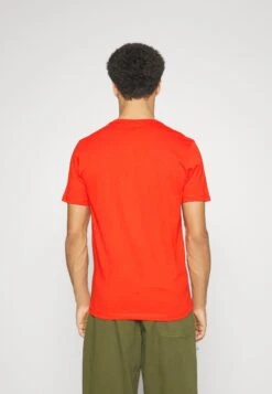 Boss Tales - Basic T-Shirt - Bright Red -Boss Sales Store 7cfaa78f2e504f69b15a495864821cd0